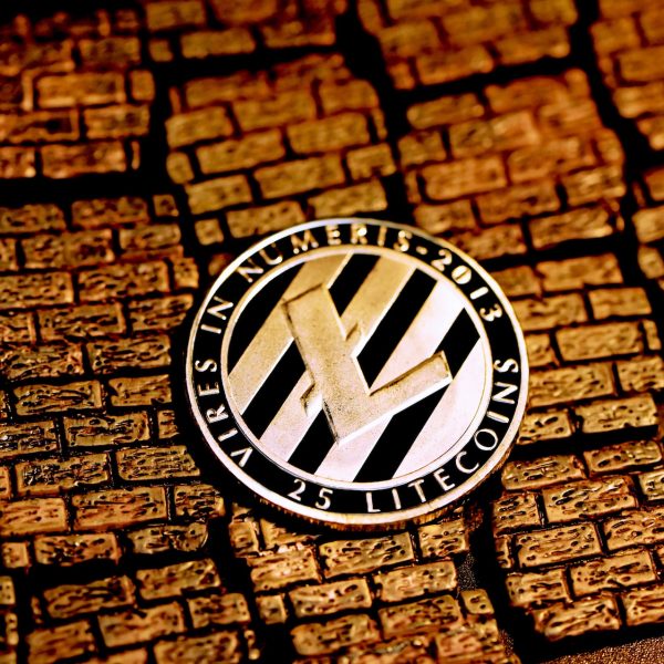 Trading Guru John Bollinger Warns Of Buying Litecoin, Here’s Why