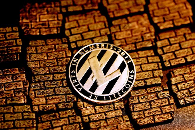 Trading Guru John Bollinger Warns Of Buying Litecoin, Here’s Why