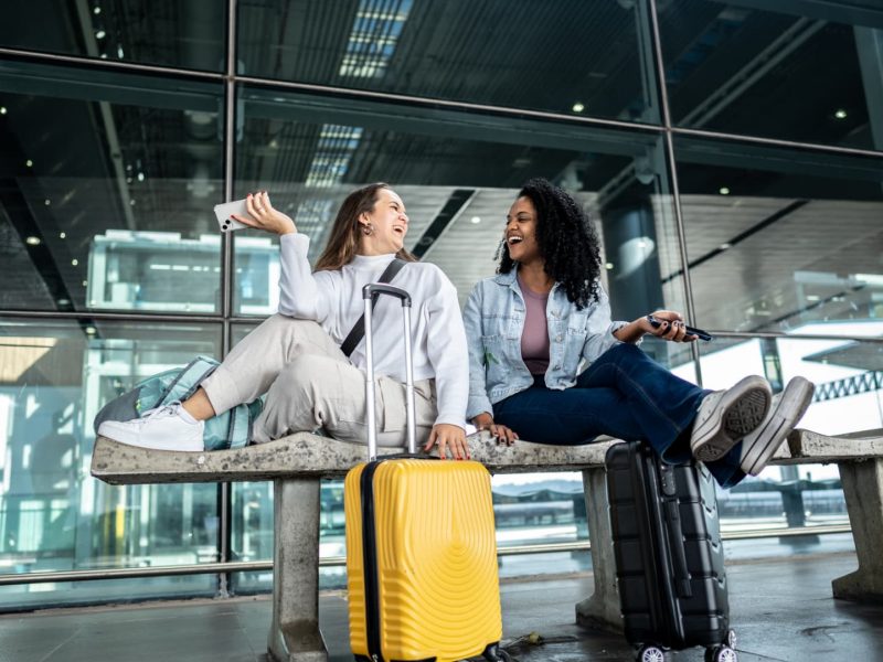 U.S. moves to tame the skies as disruptive passenger incidents reach new highs