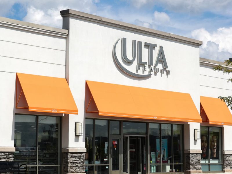 Stocks making the biggest moves after hours: DOCU, SOFI, ULTA, HPE