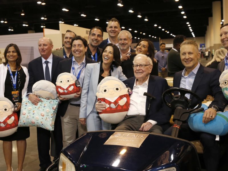 Who runs Berkshire’s $300 billion equity portfolio?