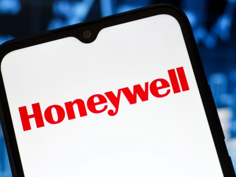 Honeywell, Strategy, Oracle & more