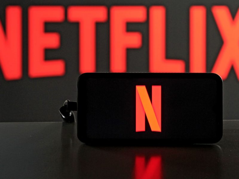 RBRK, NFLX, VSCO, SOFI, ULTA