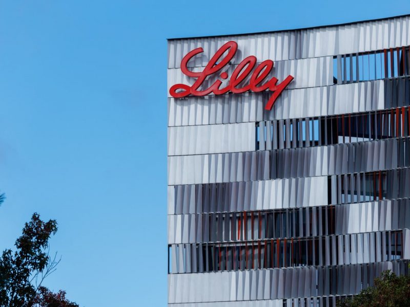 Eli Lilly cuts cash prices of Zepbound weight loss drug vials