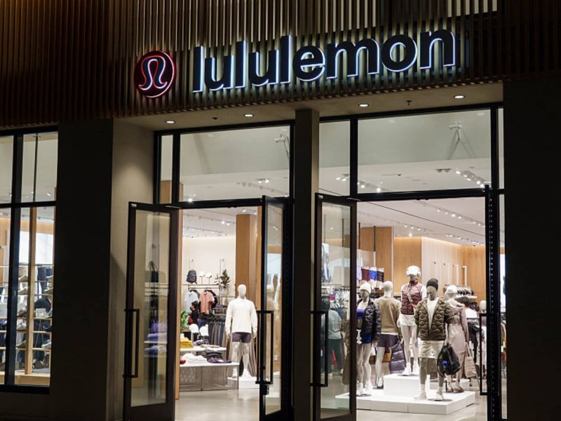Activist Elliott builds Lululemon stake, suggests CEO candidate