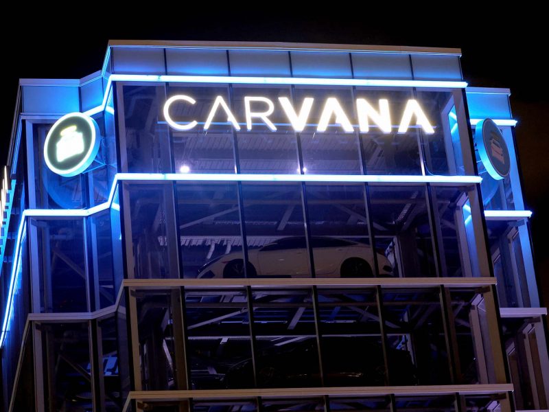 Carvana shares fall 14% following short-seller accusations