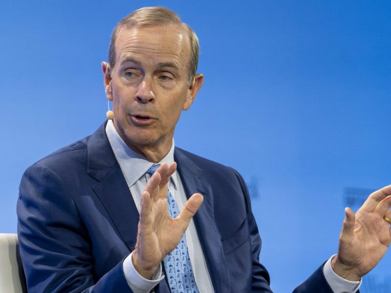 Chevron CEO says Venezuela taking positive steps to protect oil investment