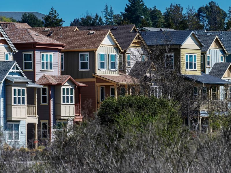 Mortgage rates drop to lowest level in nearly 3 years