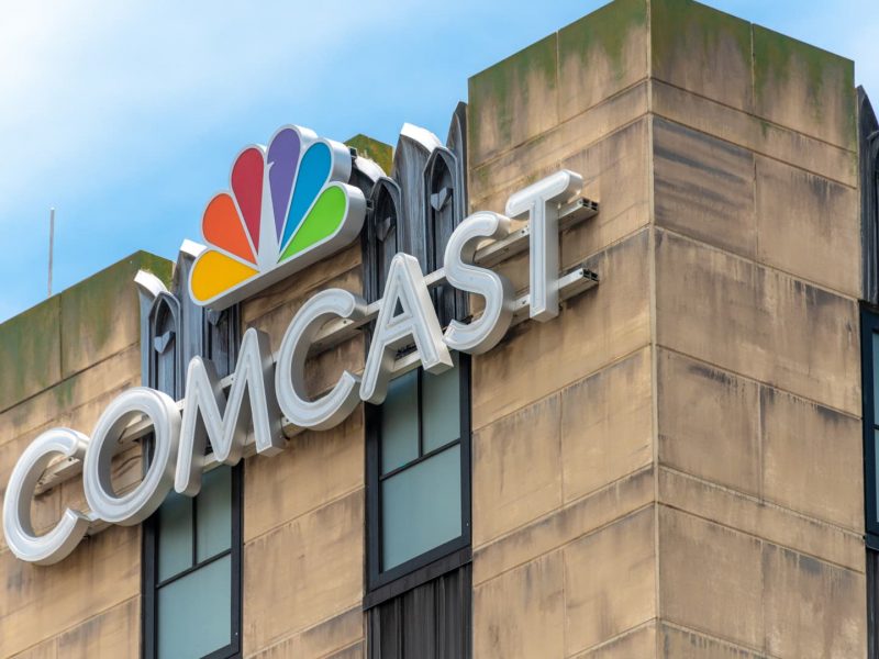 Comcast (CMCSA) earnings Q4 2025