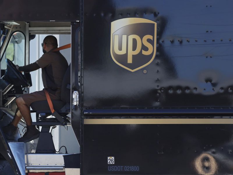 UPS to cut additional 30,000 jobs in Amazon unwind, turnaround plan