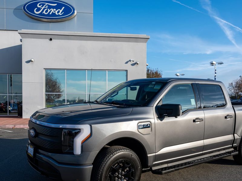 Ford to record $600 million pension charge in fourth quarter