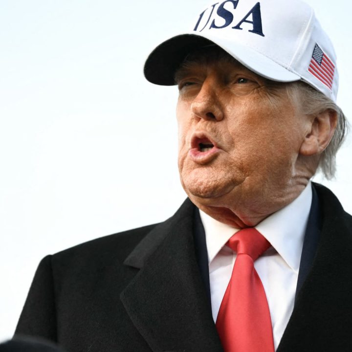 U.S. stocks dip and oil jumps as Iran, Fed independence concerns rise