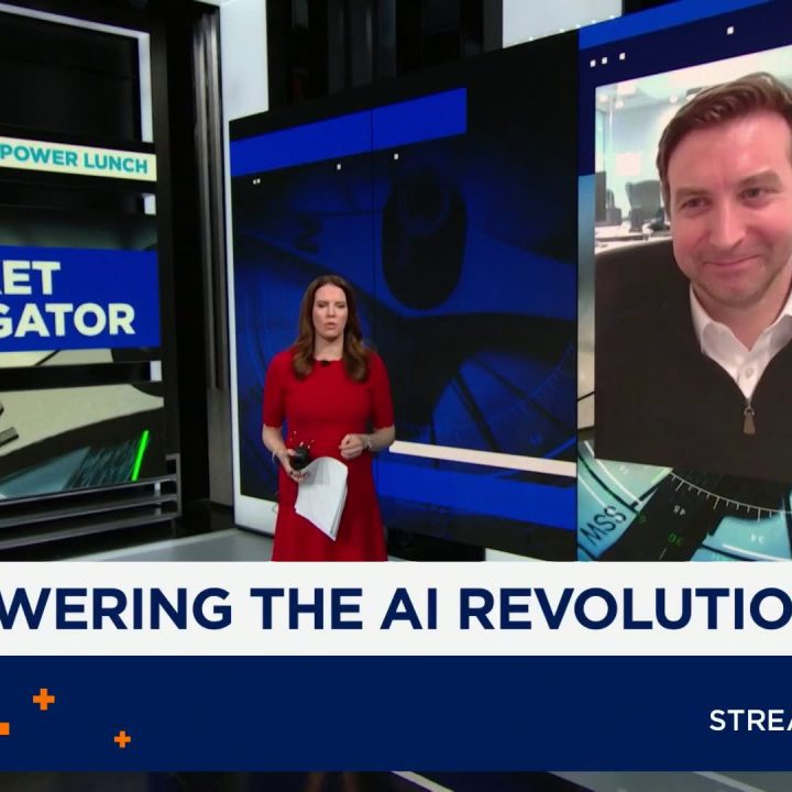 Equinix is the ‘landlord’ for the AI revolution, says Reflexivity CEO Jan Szilagyi